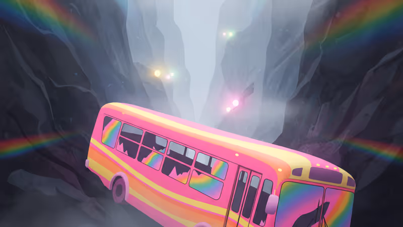 深い谷底で救助活動を行うグアテマラの救急隊と事故車両の様子